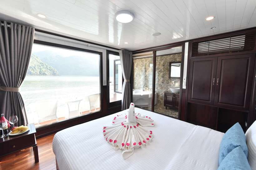 From Hanoi: 2-Day Halong Sapphire Cruise with Balcony Cabin - Why one night is better than a rushed day trip