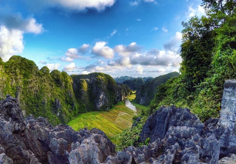 From Hanoi: 2-Day Ninh Binh Tour with Accommodation & Meals - Why two days works better than a rushed day trip