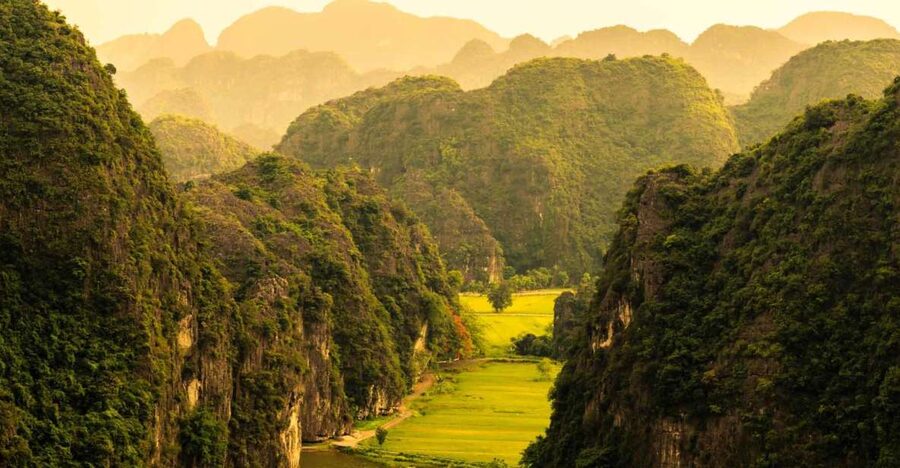 From Hanoi: 2-Day Ninh Binh Tour with Accommodation & Meals - Mua Cave and the view from Ngoa Long Mountain