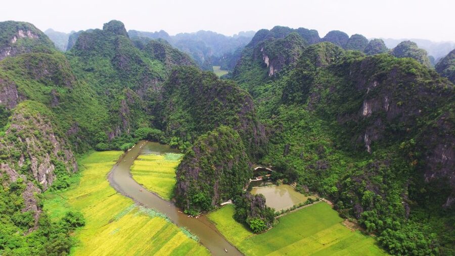 From Hanoi: 2-Day Ninh Binh Tour with Accommodation & Meals - Thung Nham Bird Valley by small boat