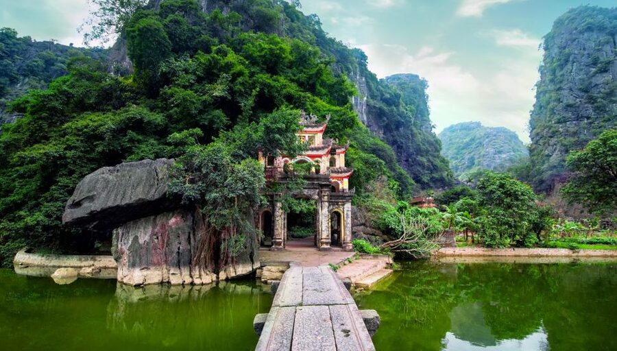 From Hanoi: 2-Day Ninh Binh Tour with Accommodation & Meals - Hoa Lu and Vietnam’s 10th-century capital