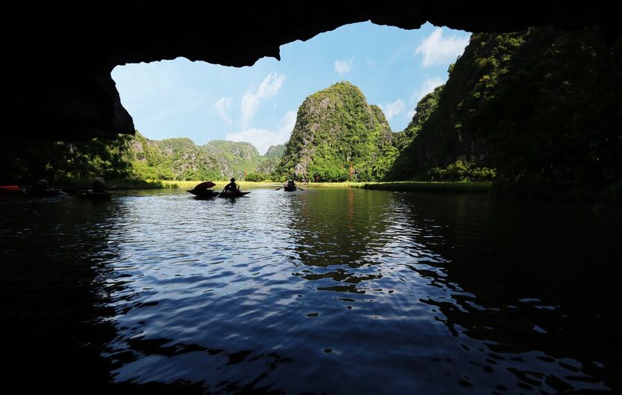 From Hanoi: 2-Day Ninh Binh Tour with Accommodation & Meals - A local meal and a three-generation family home