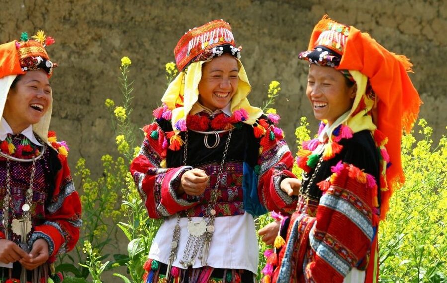 From Hanoi: 2-Day Overnight Sapa Tour by Limousine - The Muong Hoa valley route on day two