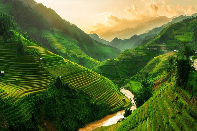 From Hanoi: 2-Day Overnight Sapa Tour by Luxury Van Limousine - The six-hour ride from Hanoi to Sapa
