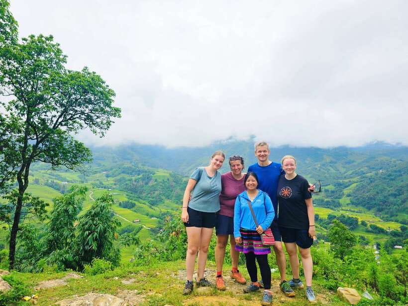 From Hanoi: 2-Day Sapa Trek Tour - Luxury Limousine Transfer - Cat Cat Village and the Black H’mong valley