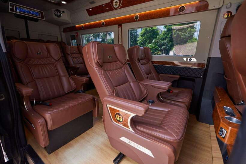 From Hanoi: 2-Day Sapa Trek Tour - Luxury Limousine Transfer - Lunch with a view in Sapa
