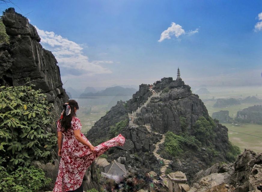 From Hanoi: 3-Day Luxury Tour Ninh Binh & Ha Long Bay Cruise - Sunset, dinner, and cabin comfort