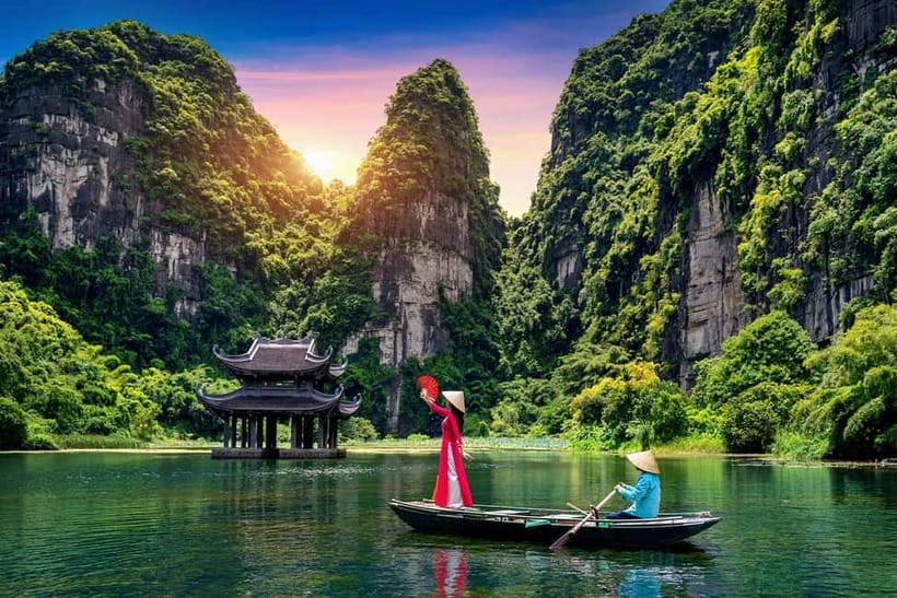 From Hanoi: 3-Day Luxury Tour Ninh Binh & Ha Long Bay Cruise - Day 1: Hoa Lu and the old capital of Vietnam