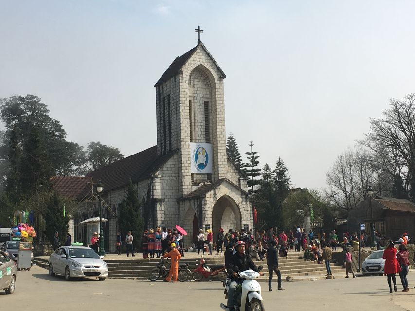 From Hanoi: 3-Day Sapa Trekking with Limousine Transfer - The accommodation choice: hotel or basic homestay