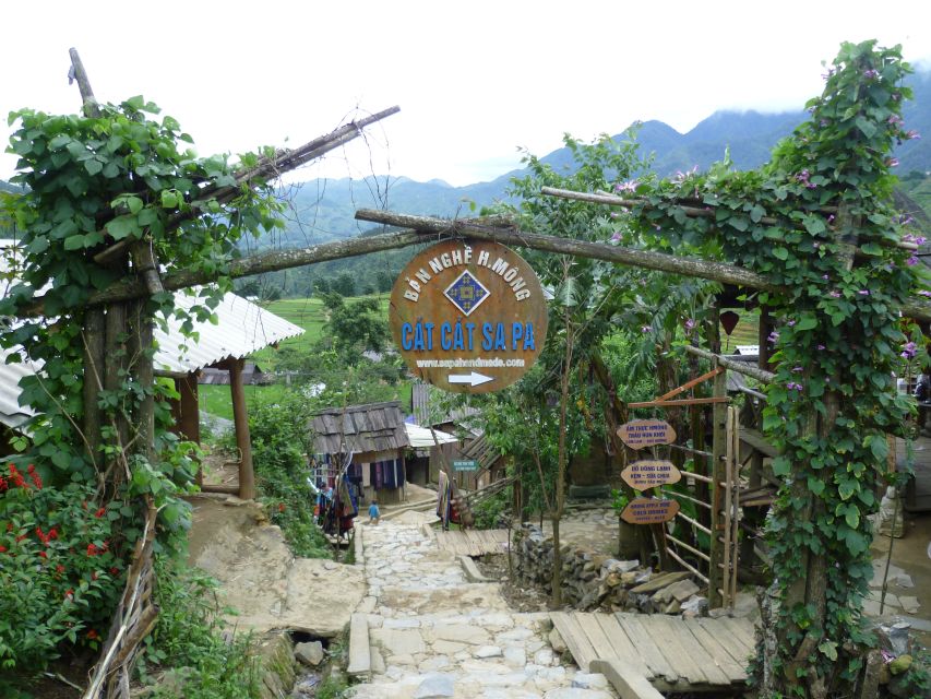 From Hanoi: Explore Sapa 2-Day Tour - Cat Cat Village and the Black Hmong walk