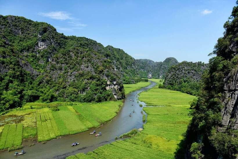From Hanoi: Full-Day Ninh Binh Highlights Small Group Tour - Hoa Lu, where Vietnam’s royal story begins