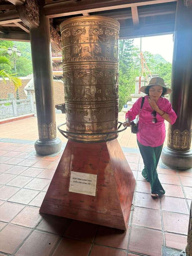 From Hanoi: Full-Day Perfume Pagoda Group Tour with Lunch - The Yen Stream boat ride