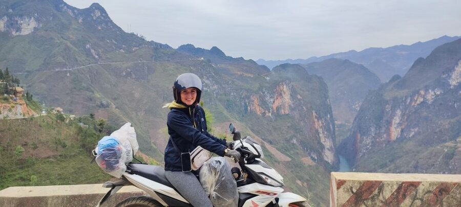 From Hanoi: Ha Giang Loop 4-Day Motorbike Tour - Day 3: Markets, hemp weaving, and a shorter ride