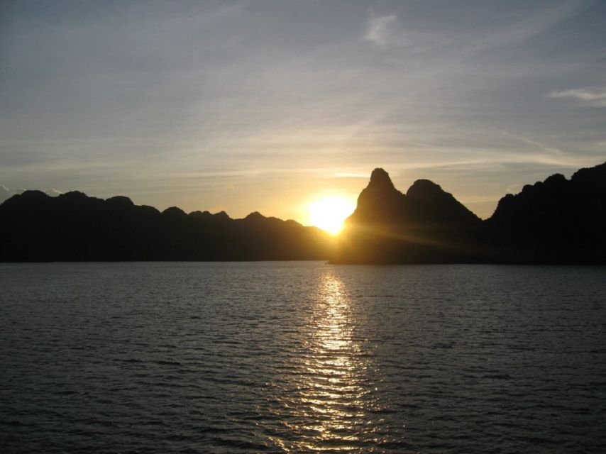 From Hanoi: Ha Long - Bai Tu Long Bay 2-Day 1-Night Cruise - Key points to know before booking