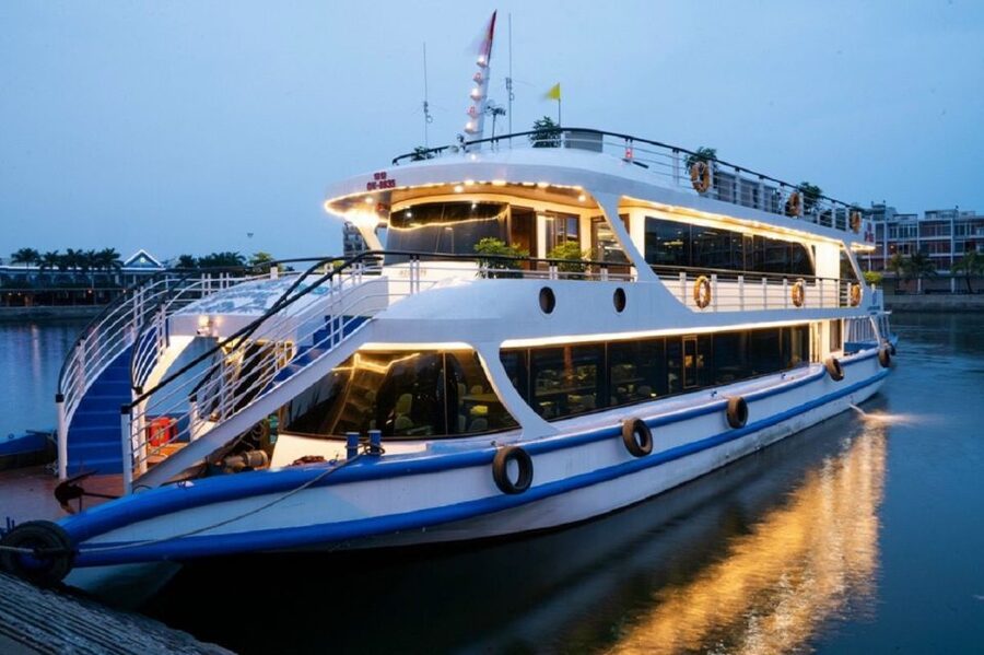 From Hanoi: Ha Long Bay Luxury Cruise Day Tour with Jacuzzi - Buffet lunch with useful choice