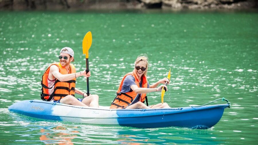 From Hanoi: Halong Bay 1 Day Trip Visit Cave, Island, Kayak - Titop Island: climb or swim