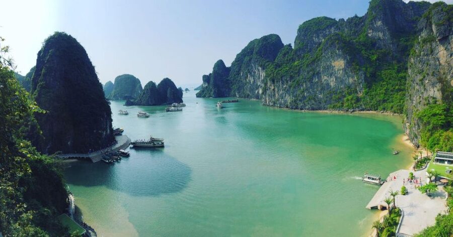 From Hanoi: Halong Bay Day Trip with Lunch and Transfers - The guides can shape the whole day