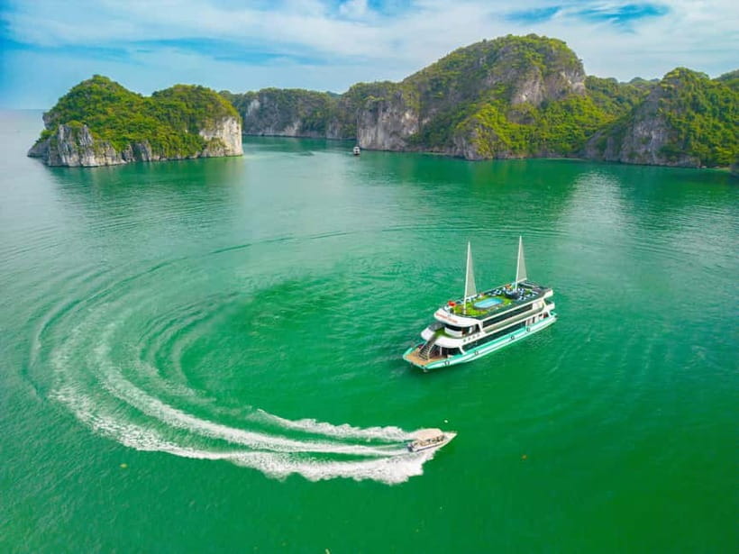 From Hanoi: Halong bay Luxury tour on 5 star cruise - Luon Cave by kayak or bamboo boat