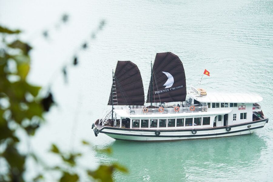 From Hanoi: Halong day trip, Route 2, 6hours, Small group - Sung Sot Cave: Halong Bay’s big underground stop