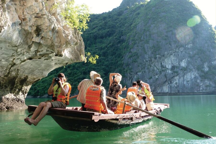 From Hanoi: Halong day trip, Route 2, 6hours, Small group - What to pack and how to use your time