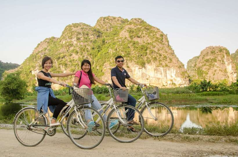From Hanoi: Hoa Lu/Bai Dinh-Tam Coc/Trang An-Mua Cave Tours - Key points to know before booking