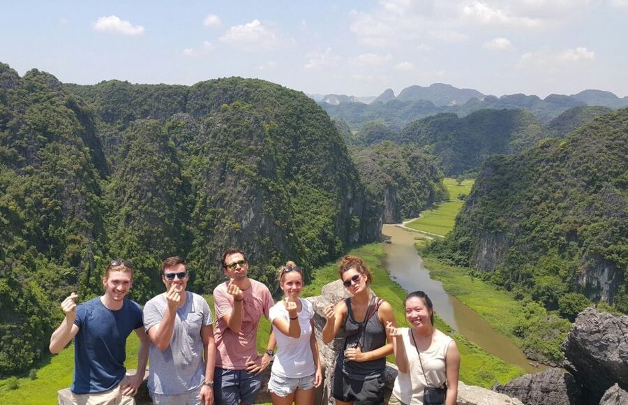 From Hanoi: Hoa Lu, Hang Mua Hike, Tam Coc Boat, and Lunch - Key points to know before booking
