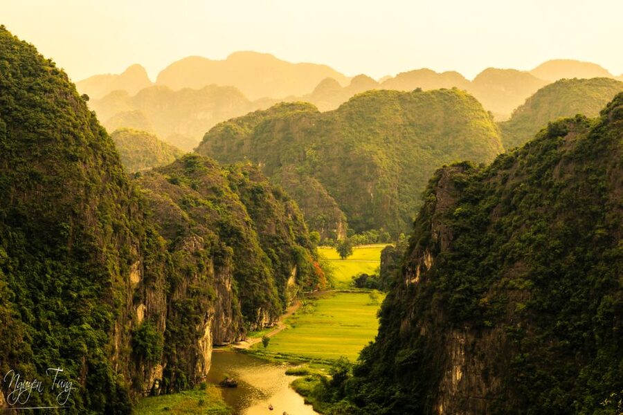 From Hanoi: Hoa Lu, Hang Mua Hike, Tam Coc Boat, and Lunch - Why this Ninh Binh day trip works