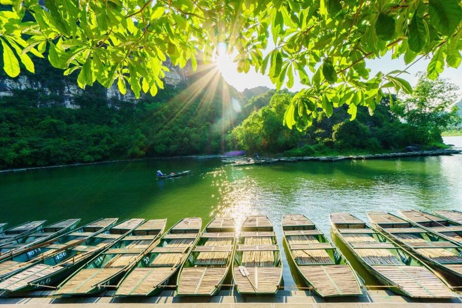 From Hanoi: Hoa Lu & Tam Coc with Buffet lunch & Cycling - Why this Hoa Lu and Tam Coc day works