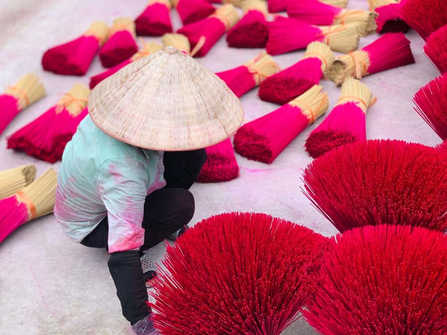 From Hanoi: Incense Village, Conical Hat and HaThai Art Tour - The home-cooked lunch in Chuong