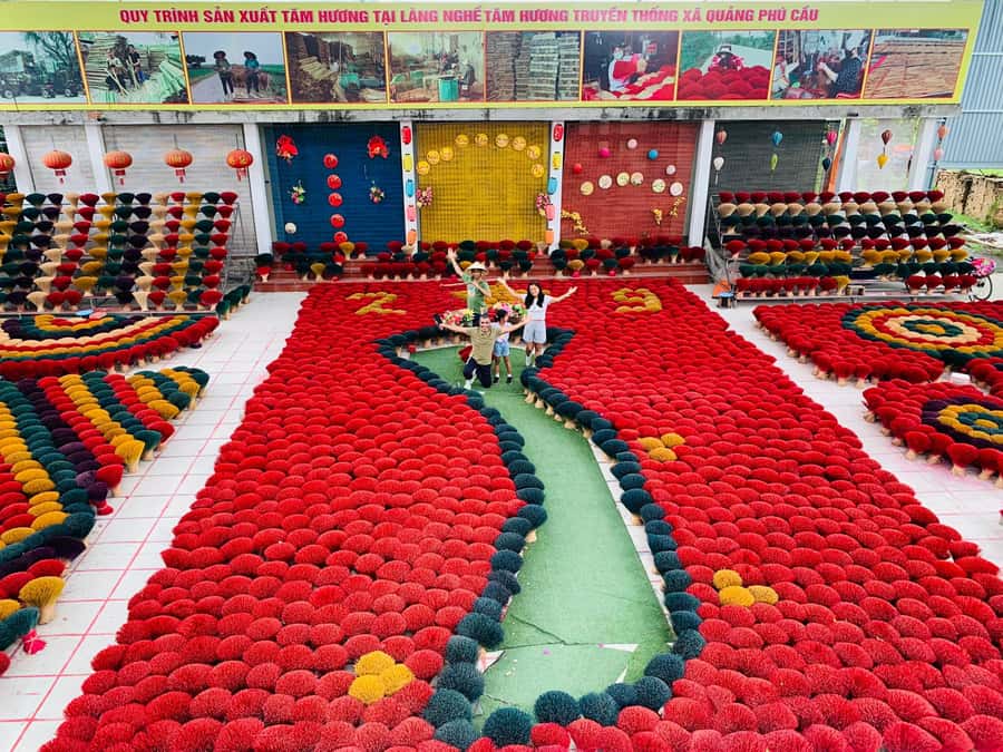 From Hanoi: Incense Village, Conical Hat and HaThai Art Tour - What the guides add to the day