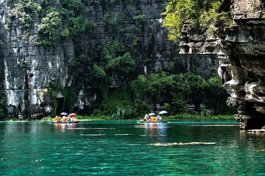 From Hanoi: Ninh Binh Bai Dinh or Hoa Lu, Trang An, Mua Cave - Who will get the most from this Ninh Binh day trip