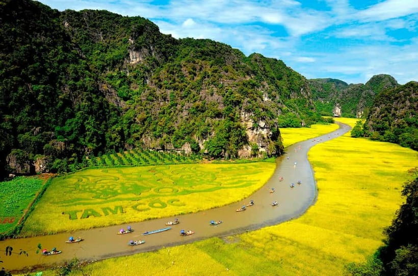 From Hanoi: Ninh Binh Bai Dinh or Hoa Lu, Trang An, Mua Cave - Vietnamese lunch between the morning and afternoon stops