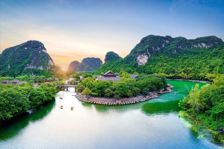 From Hanoi: Ninh Binh, Hoa Lu, Tam Coc, & Mua Cave Day-Trip - Tam Coc, Ninh Binh’s river theater