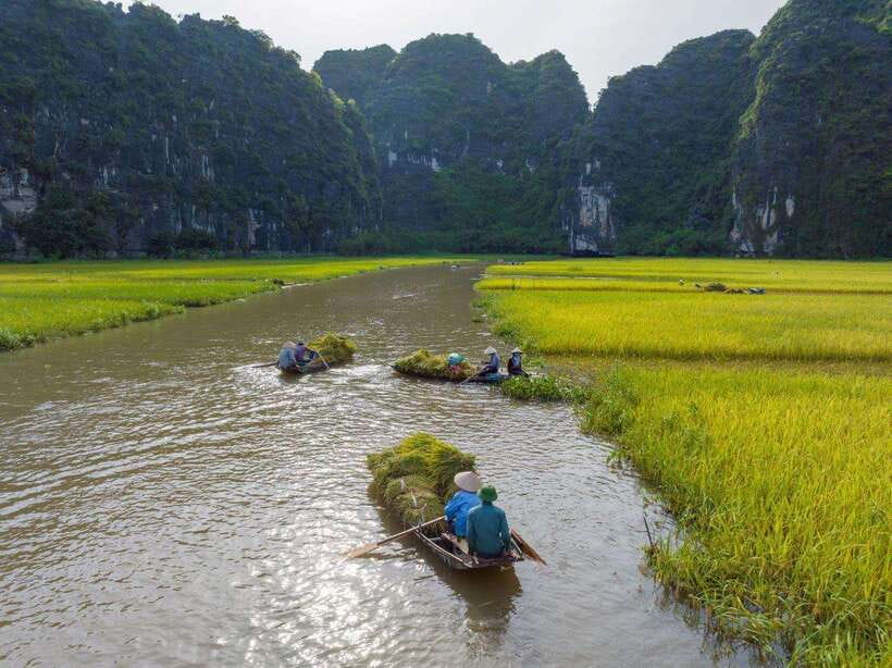 From Hanoi: Ninh Binh- Hoa Lu-Tam Coc- Mua Cave- Highlight - Tam Coc by Sampan, About 1.5 Hours on the River