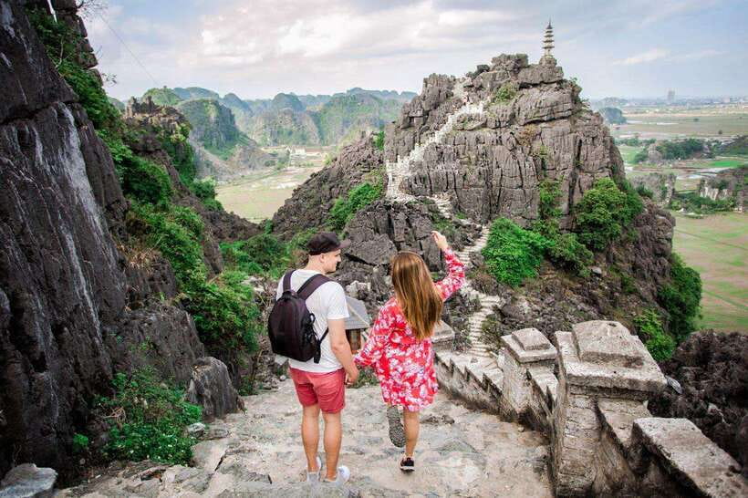 From Hanoi: Ninh Binh- Hoa Lu-Tam Coc- Mua Cave- Highlight - Mua Cave and the Nearly 500-Step Climb