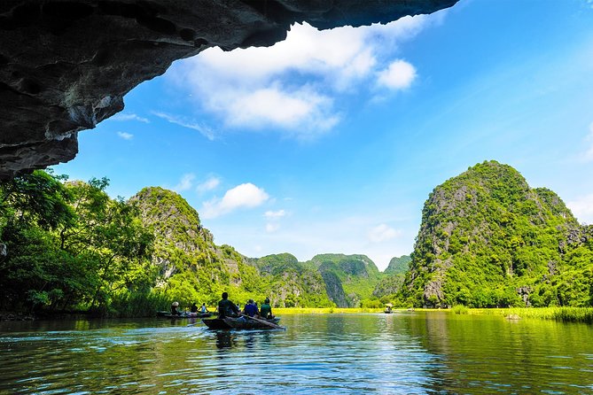From Hanoi: Ninh Binh Tour Highlights - Transfer & Buffet Lunch - Mua Cave and the 500-step climb