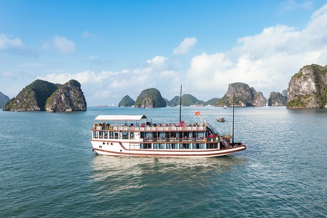 From Hanoi : Sapa Moutain Trek - Halong bay Heritage - Who will enjoy this trip most