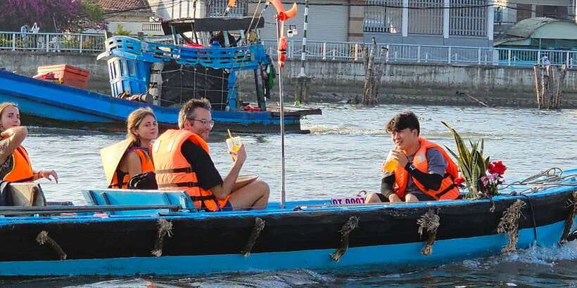 From HCM: Mekong Delta Can Tho Floating Market 2-Day Tour - Reaching Can Tho and making use of the evening