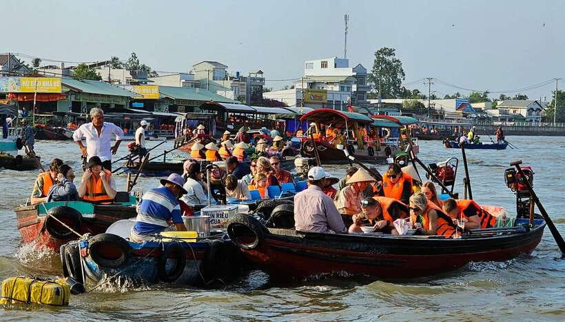 From HCM: Mekong Delta Can Tho Floating Market 2-Day Tour - Local markets and the quieter side of Can Tho