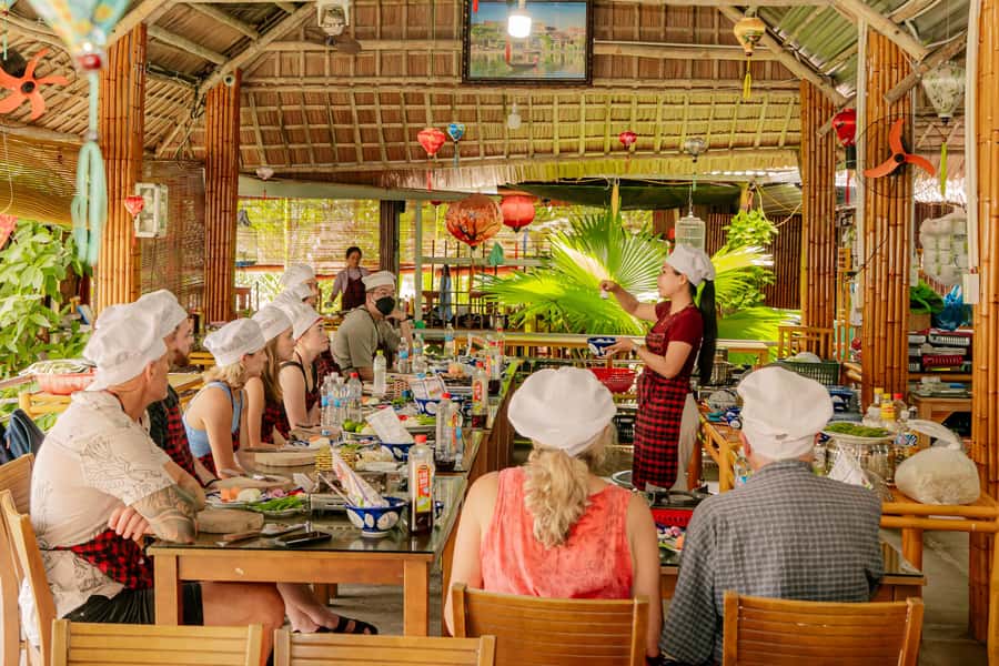 From Hoi An: Market Tour, Basket Boat Ride and Cooking Class - What the setting adds to the class