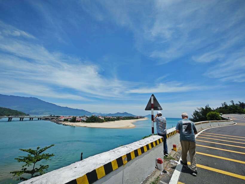 From Hue: Hoi An Bus Transfer with 4 Sightseeing Stops - Lap An Lagoon and the oyster-farming coast