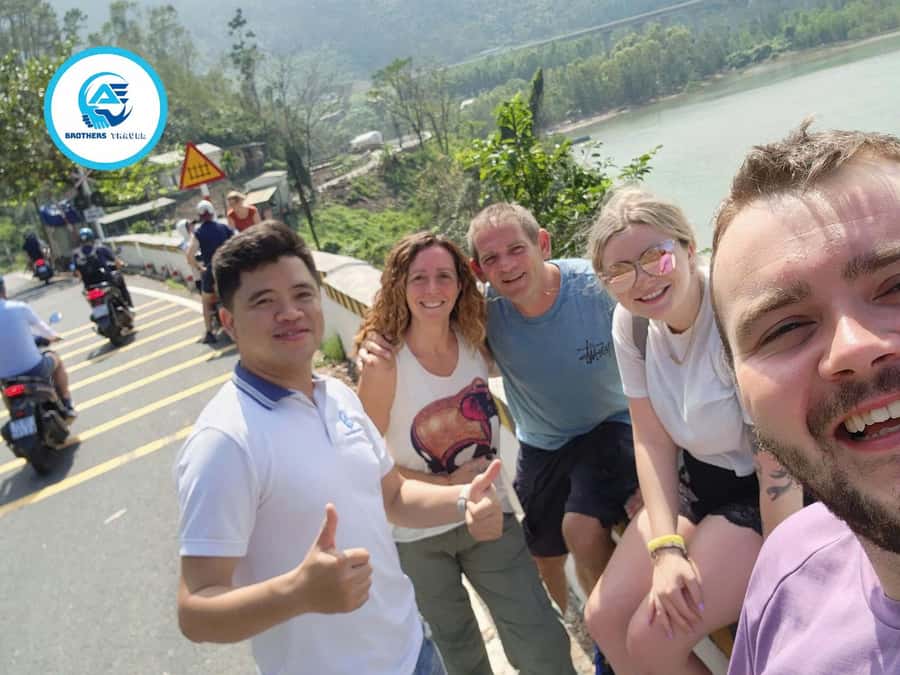 From Hue: Hoi An Guided Bus Tour with 4 Sightseeing Stops - Crossing Hai Van Pass Above the Sea