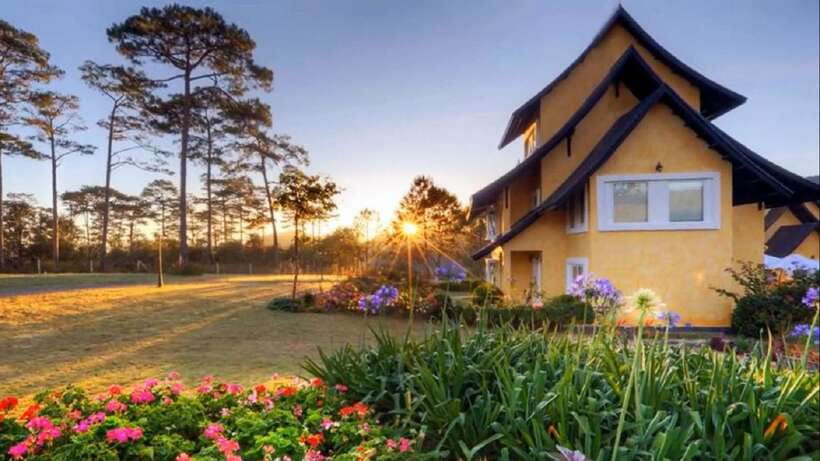 From Nha Trang: Best Seller Top Site Luxury Da Lat City Trip - The road through coffee country