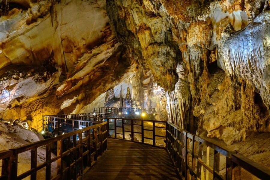 From Phong Nha/Dong Hoi: Paradise and Phong Nha Cave Tour - The Son River boat ride to Phong Nha Cave
