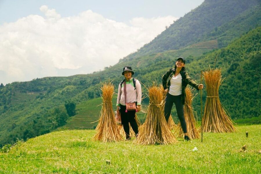 From Sapa: 1-Day Guided Trek to Lao Chai & Ta Van with Lunch - Ta Van and the Zay people