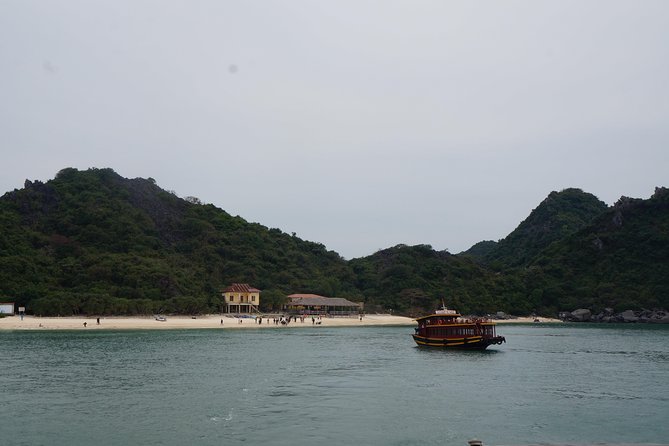 Full day boat trip with Cat Ba Captain Jack to Lan Ha Bay and Ha Long Bay - Traditional lunch on the boat around midday