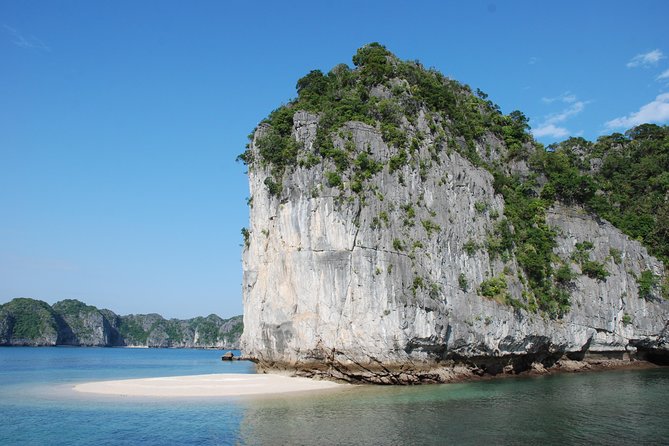Full day boat trip with Cat Ba Captain Jack to Lan Ha Bay and Ha Long Bay - Group size, comfort, and what to pack