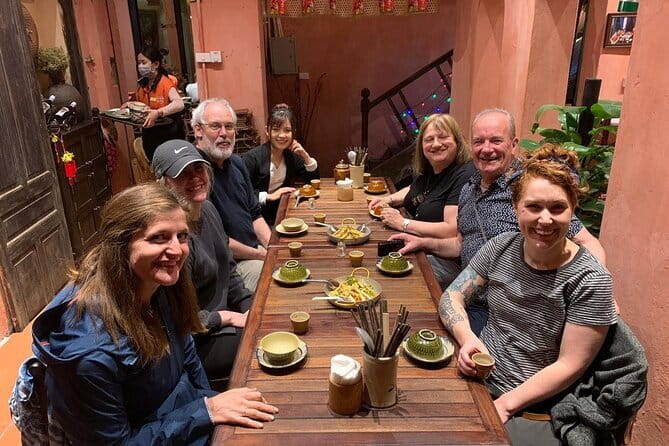 Full-Day Private Walking Tour in Hanoi City - St. Joseph’s Cathedral and the French Quarter shift