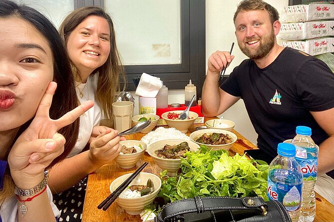 (Group/Individual) HANOI STREET FOOD TOUR - Starting beside Hoan Kiem Lake