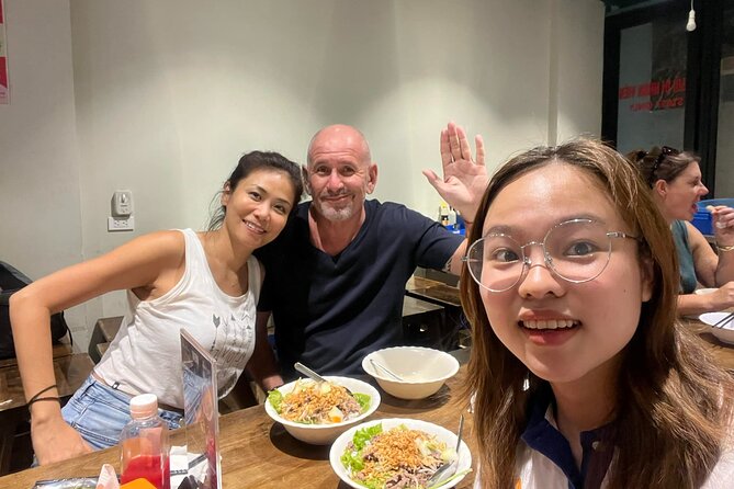 (Group/Individual) HANOI STREET FOOD TOUR - Who will enjoy this food walk most?